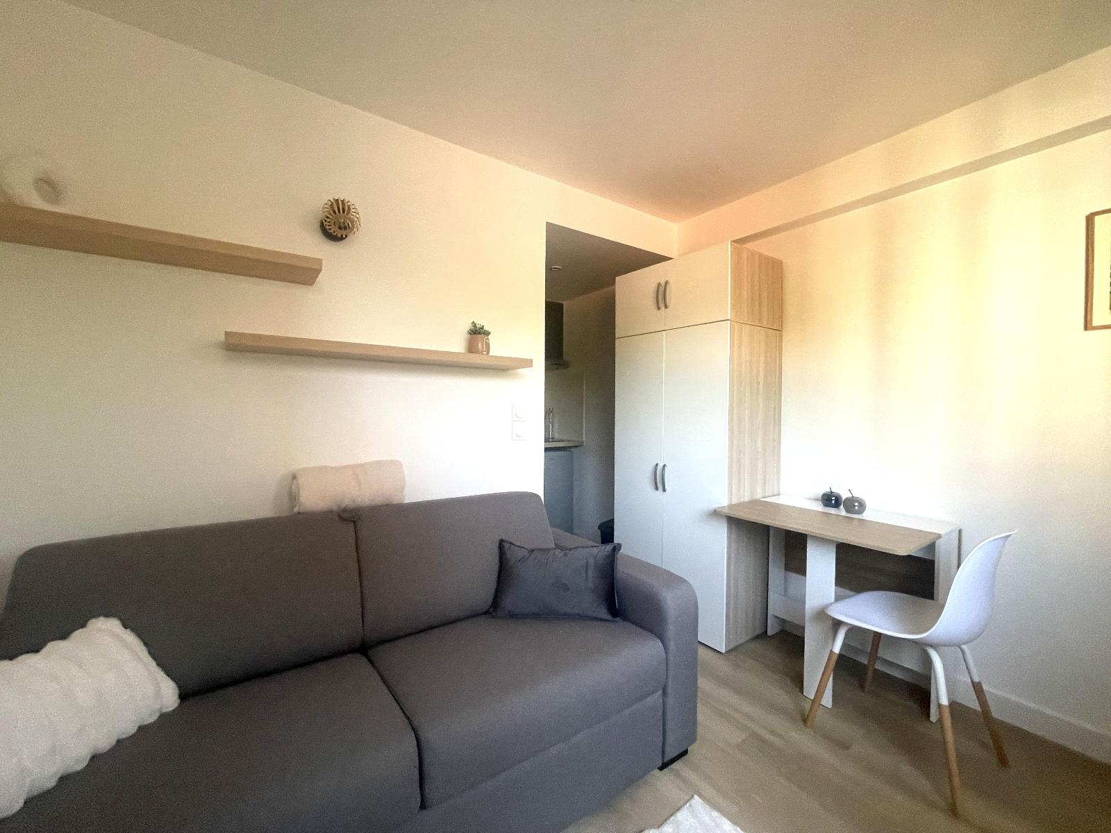 Appartement rénové / 1 pièce 16m2