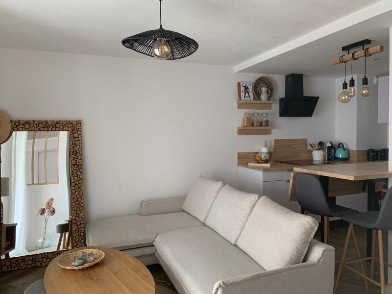 Appartement rénové / 2 pièces 44m2