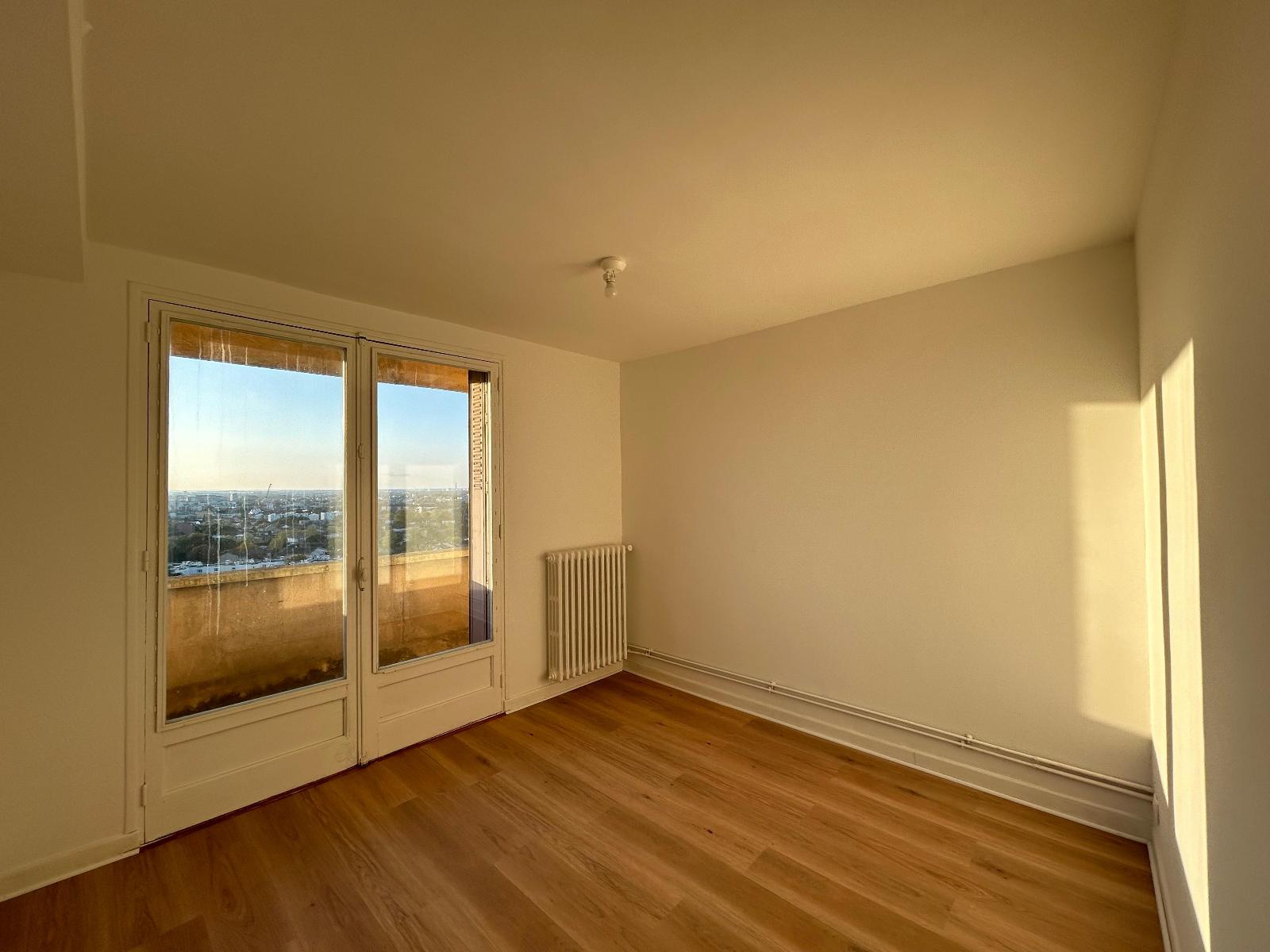 Appartement rénové / 4 pièces 70m2