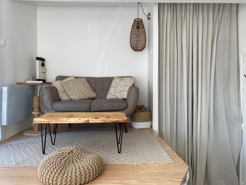 Appartement rénové / 1 pièce 19m2